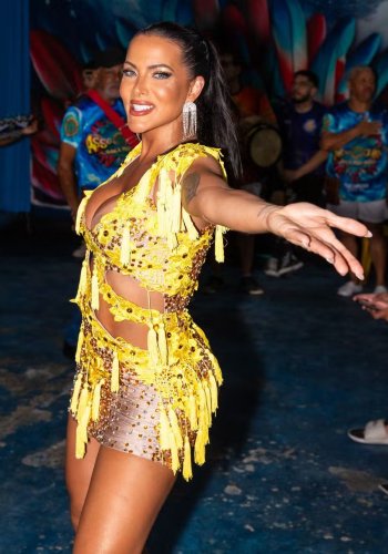 CARLA PRATA.jpg